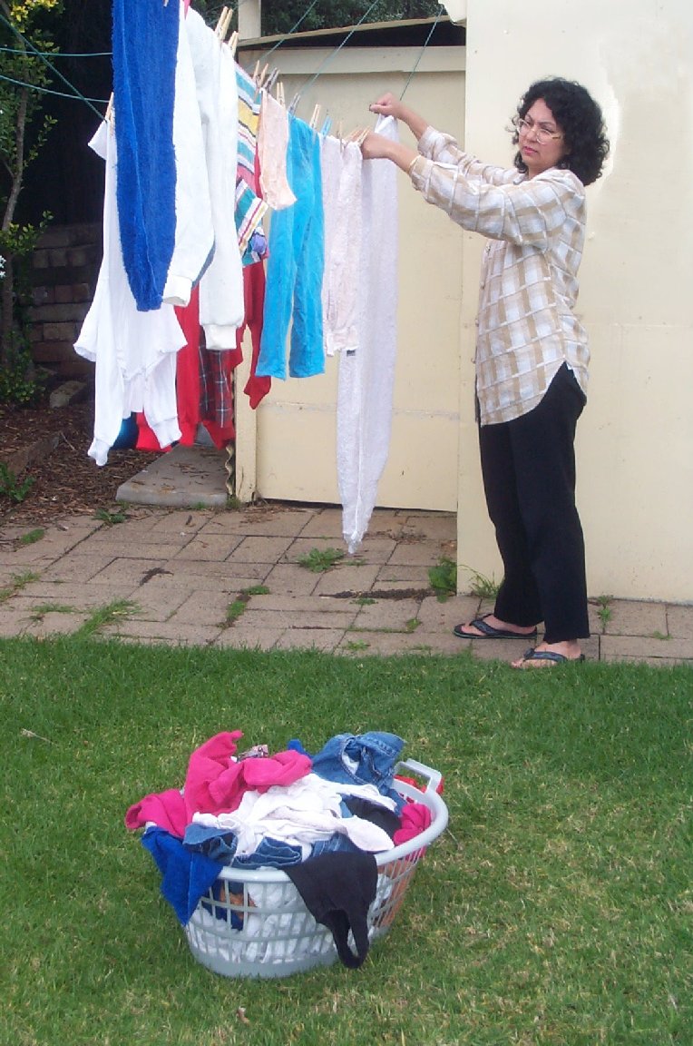 Hanging clothes to dry4.jpg